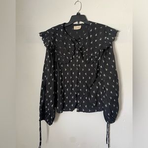 Universal thread Floral blouse